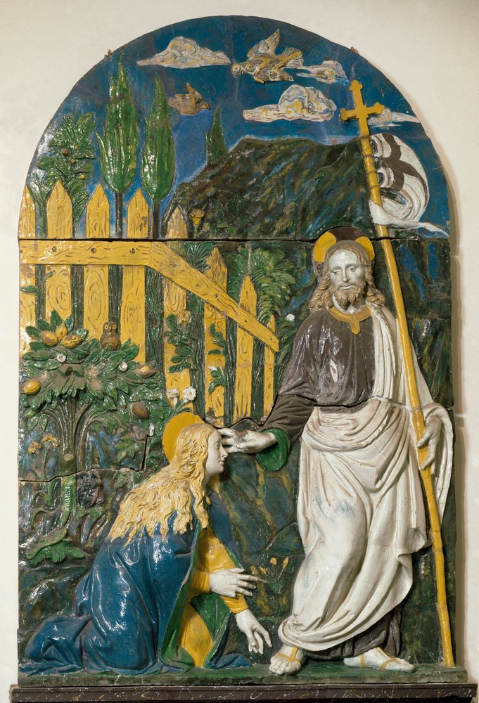 Noli me tangere. Jesus Christ holds a white flag (standard) bearing a red cross, and his halo is marked with a cross. Ceramic bas-relief by Giovanni della Robbia (1469-1529). Florence, Museo Nazionale del Bargello by Giovanni della Robbia