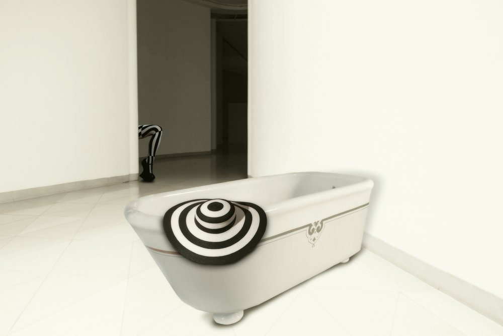 Elegant Bathtub Fashion by Christine von Diepenbroek