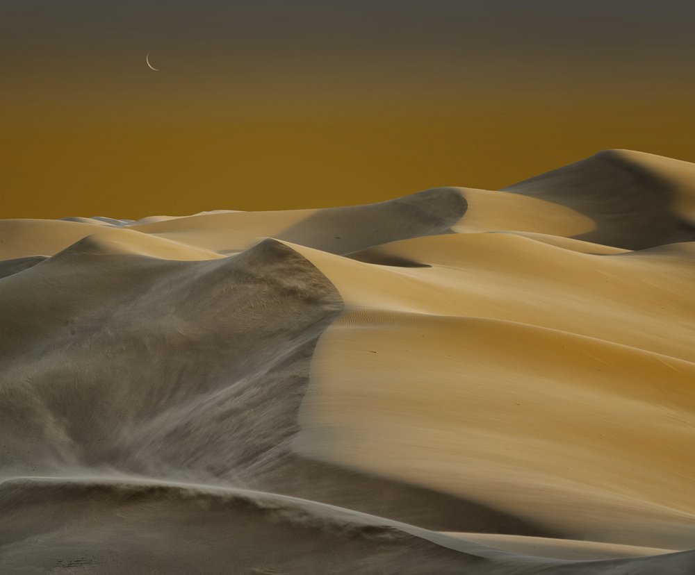 Serene Desert Moonrise by Chuanxu Ren
