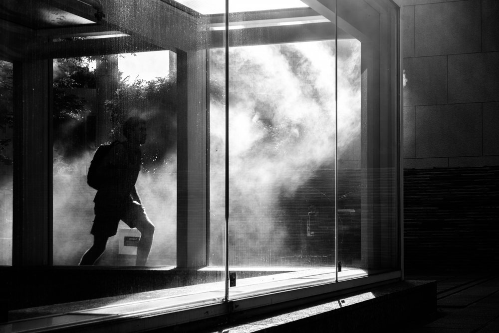 Smoky Urban Runner by Satoshi Hata