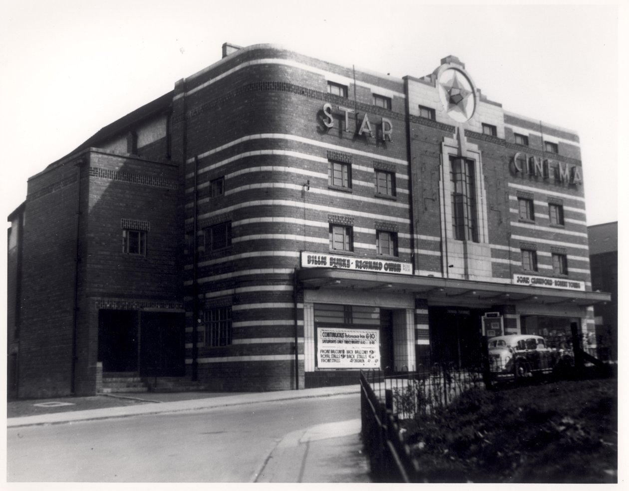 Star Cinema, off York Road, Leeds, 11th May 1938 by English Photographer