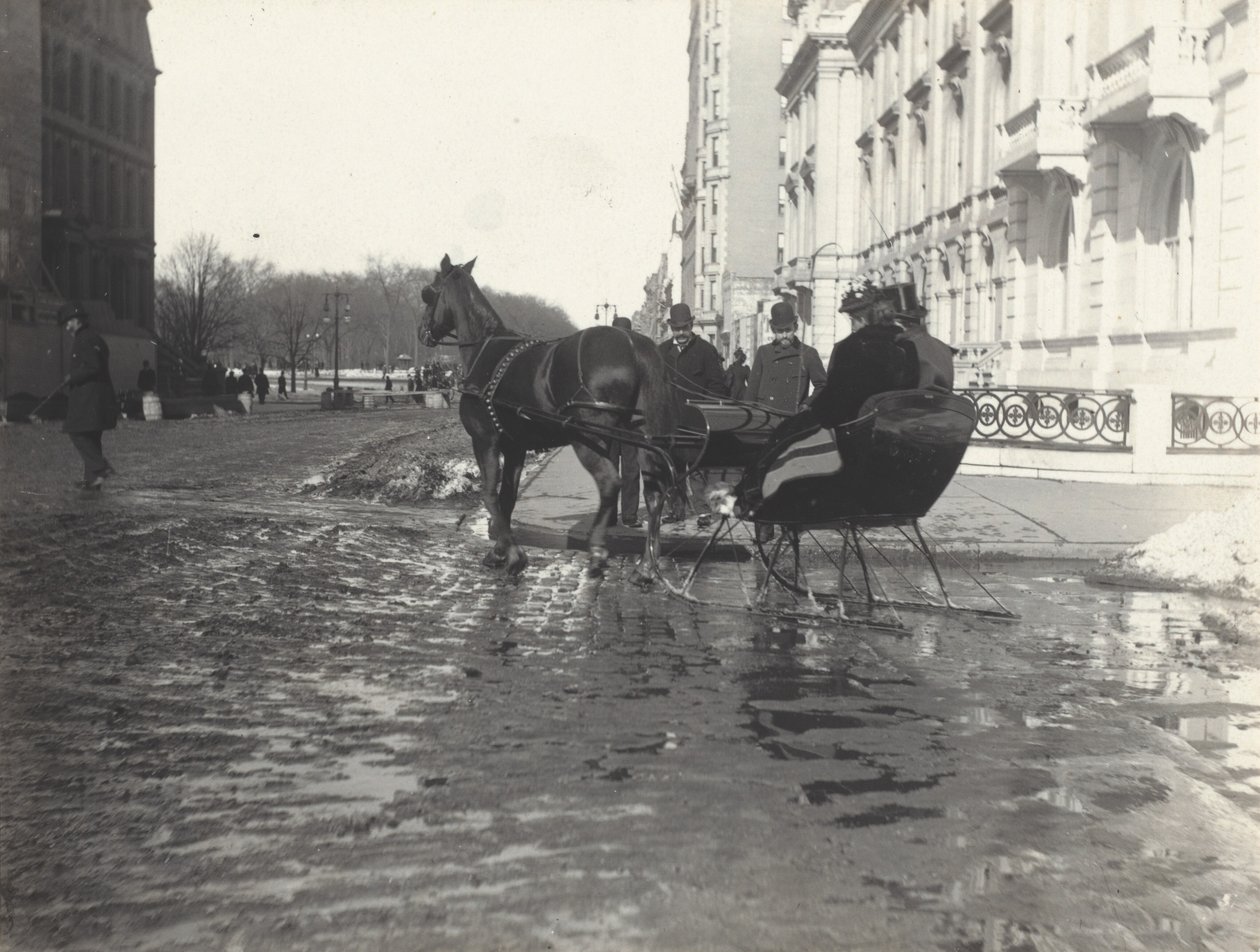 Sunday, Fifth Avenue and Fifty-Seventh Street, New York by Alfred Stieglitz