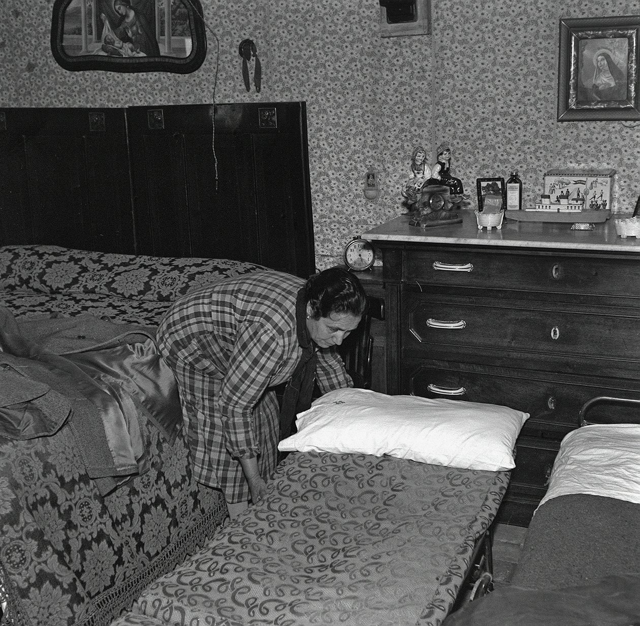 Bedroom by Ando Gilardi