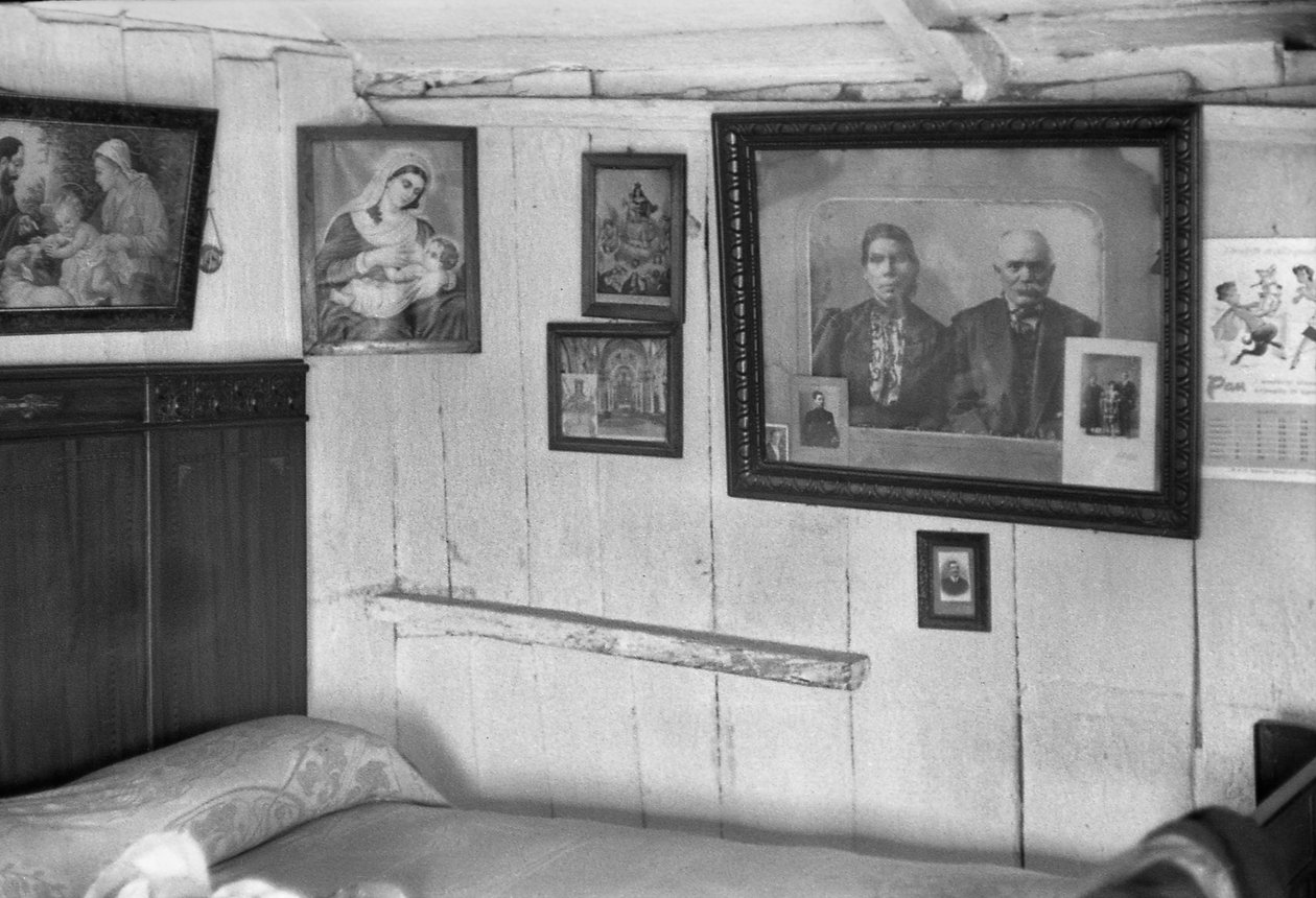 Crotone - Sleeping Area by Ando Gilardi