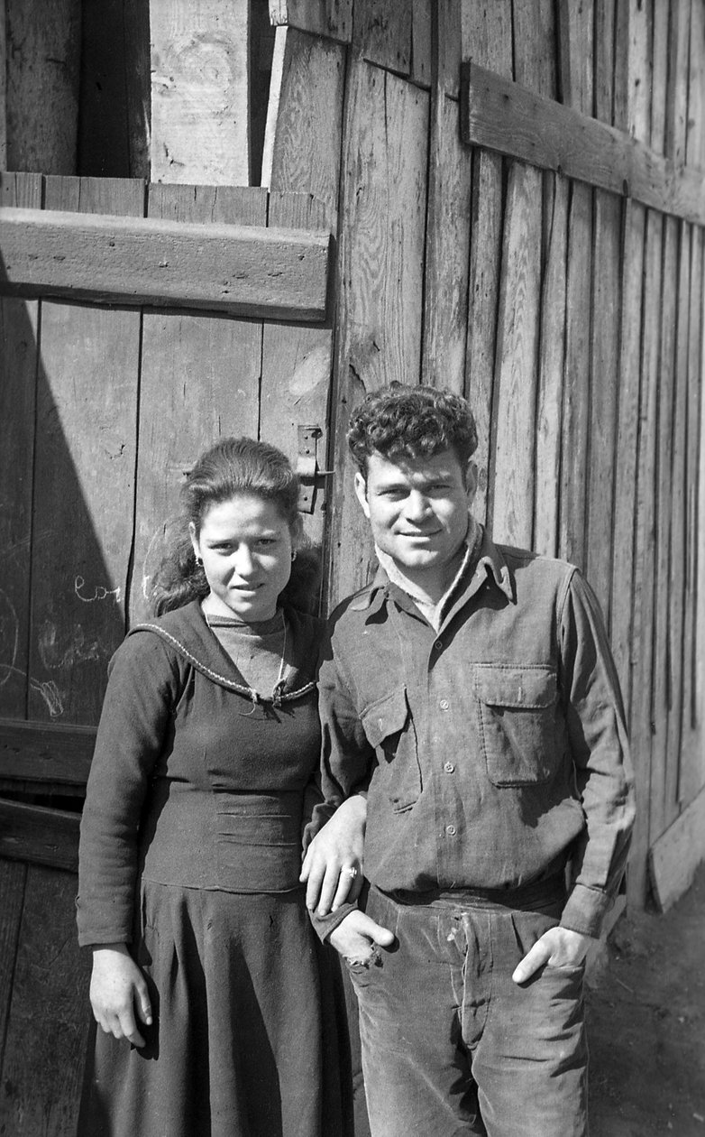 Young Engaged People, Crotone by Ando Gilardi