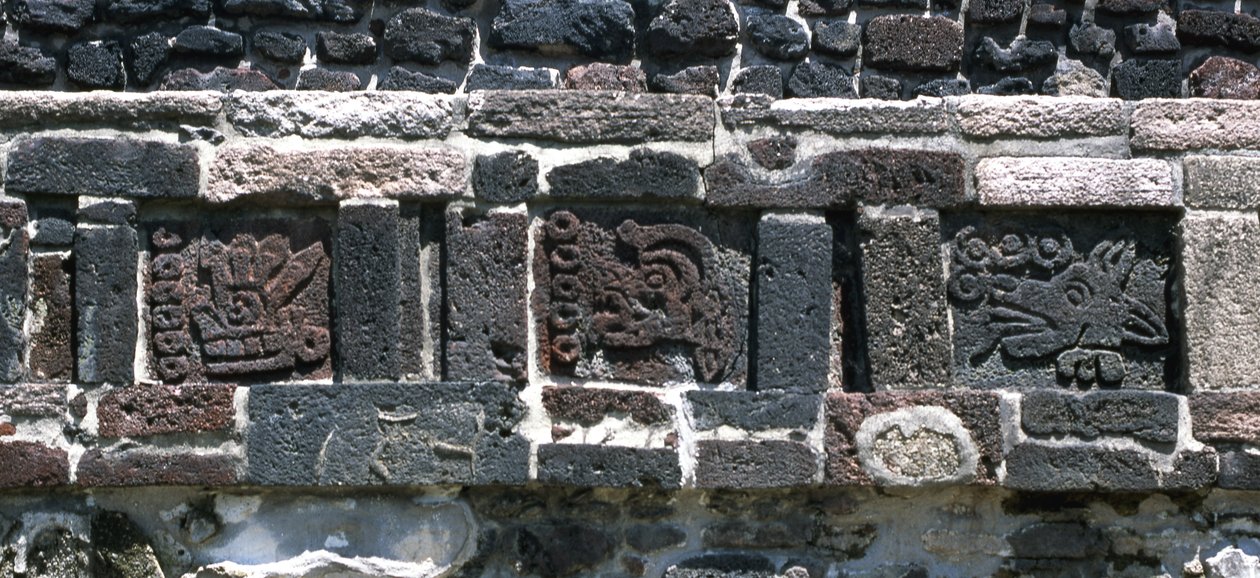 Aztec glyphs showing the numbers 6, 5, 4 by Aztec