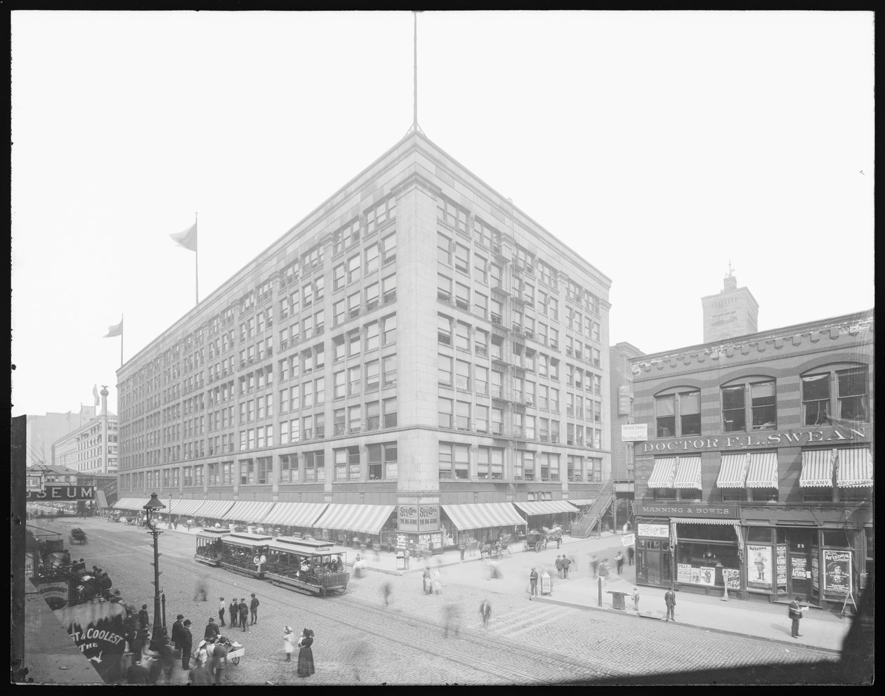 Siegel, Cooper & Company building, Chicago, Illinois, USA, c.1905 by Barnes and Crosby