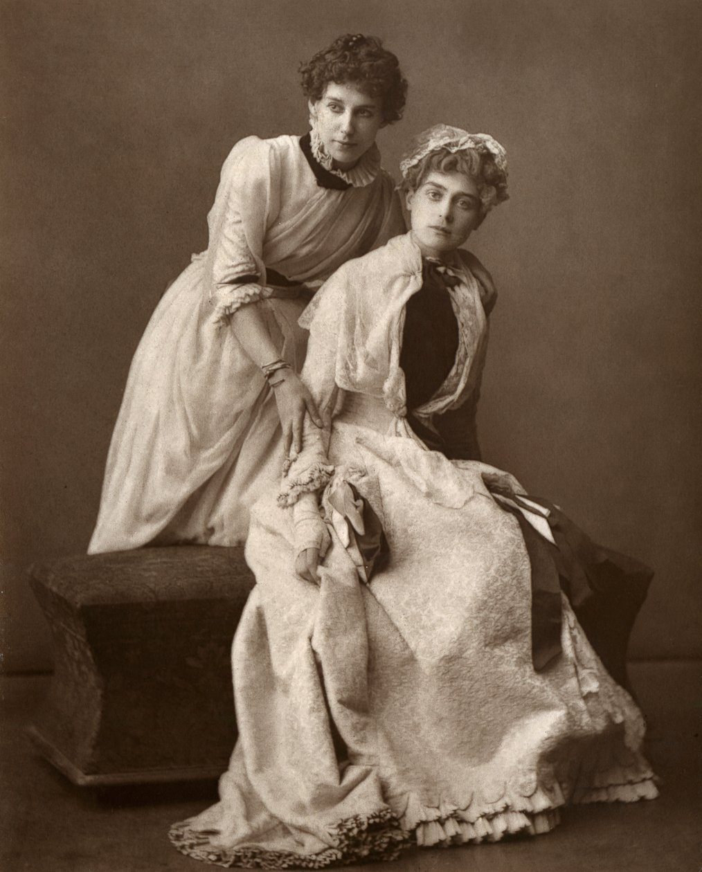 British Actresses Eweretta Lawrence and Grace Otway in On Change by Barraud