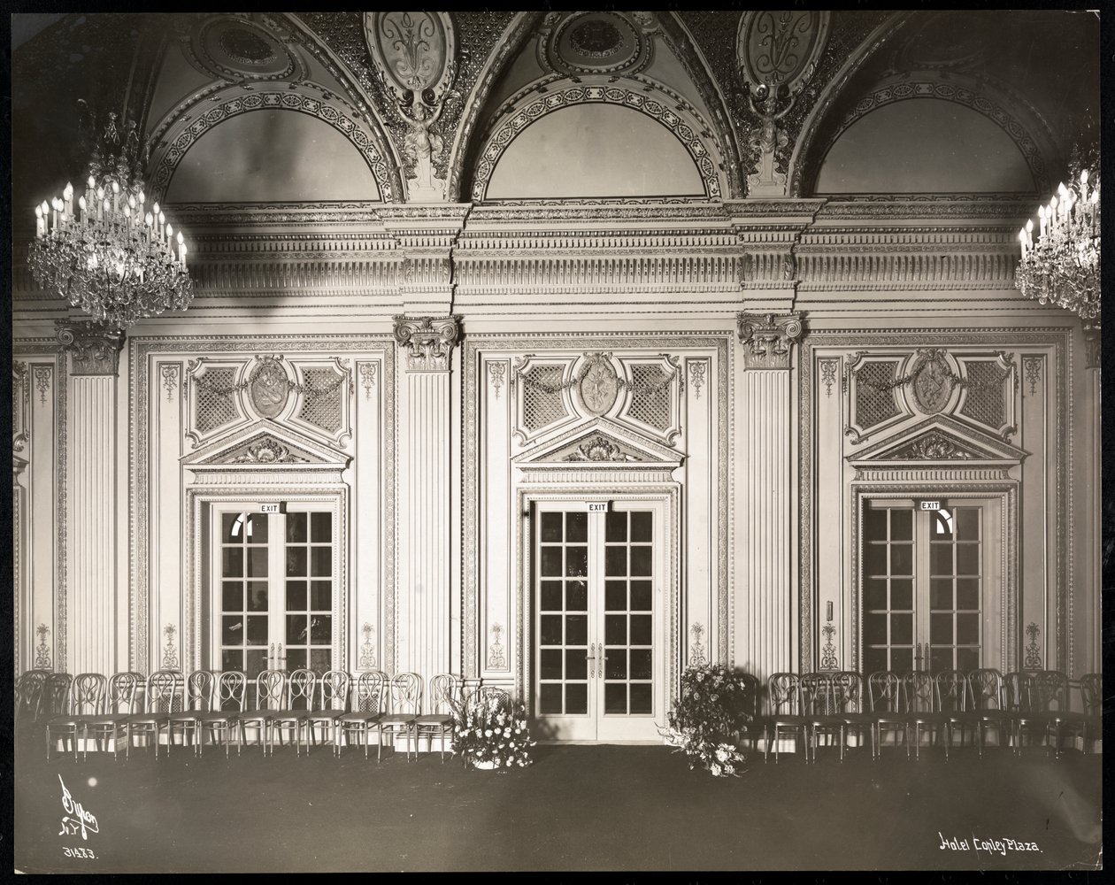 Ballroom at the Coplay Plaza hotel, Boston, 1912 or 1913 by Byron Company