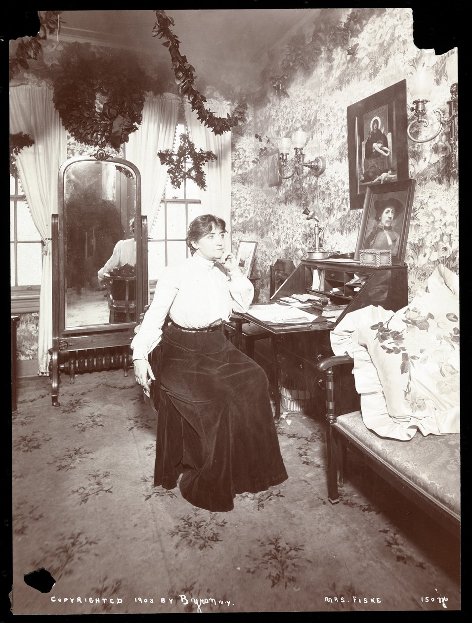 Portrait of Minnie Maddern Fiske by Byron Company