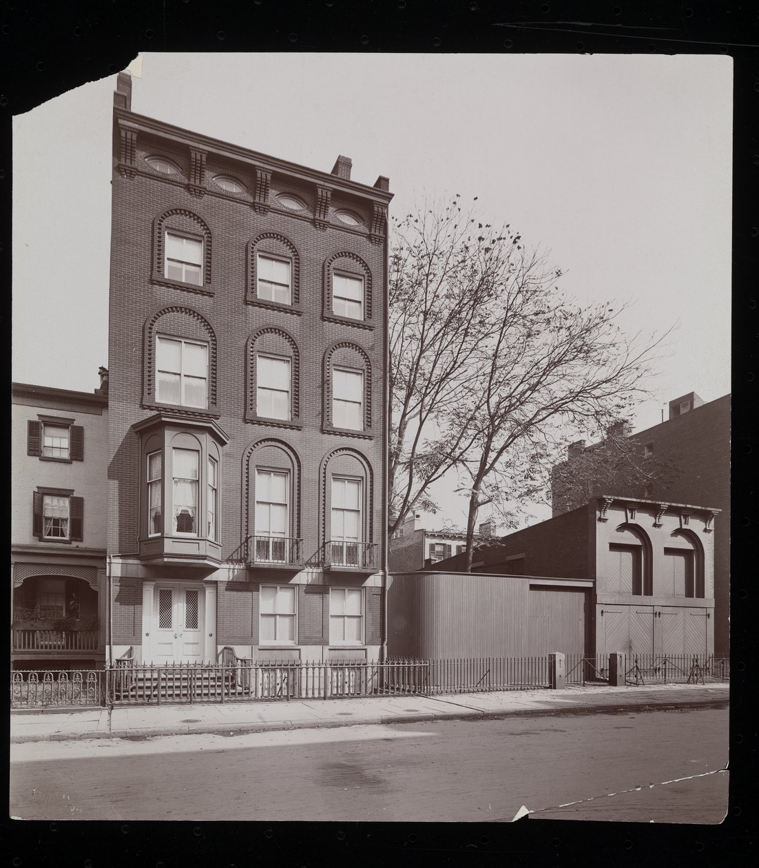 The Residence of Miss Dodd, New York by Byron Company