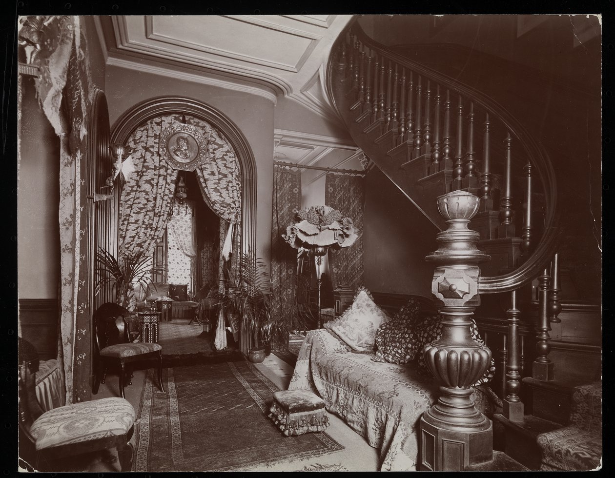 An ornate sitting room in the Blakely Hall residence at 11 West 45th Street, New York, 1896-98 by Byron Company