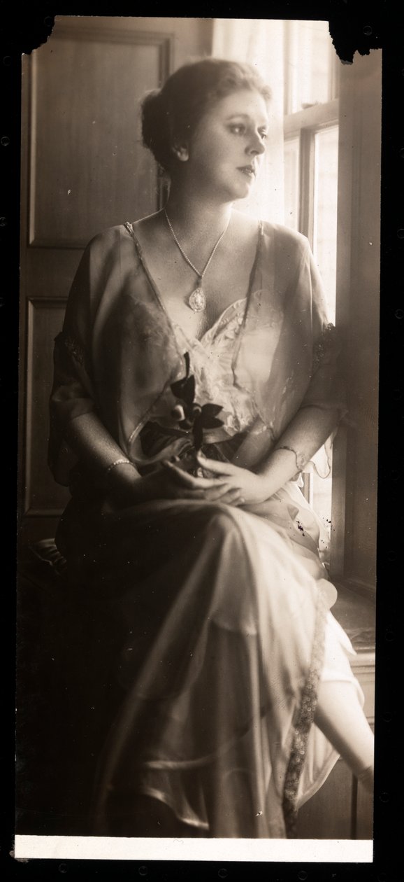 Portrait of Jobyna Howland, 1908-9 by Byron Company