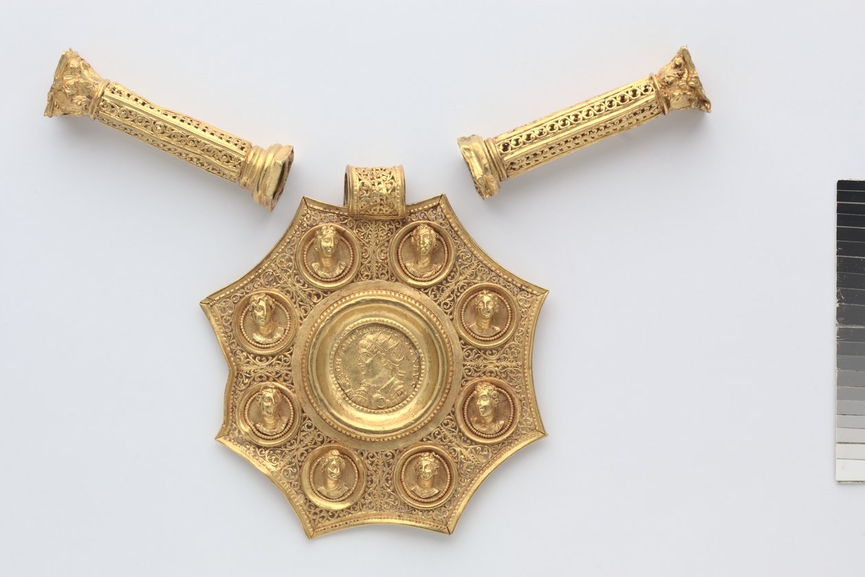 Octagonal Pendant, and Two Spacers in the Form of Corinthian Columns, 324-326 by Byzantine