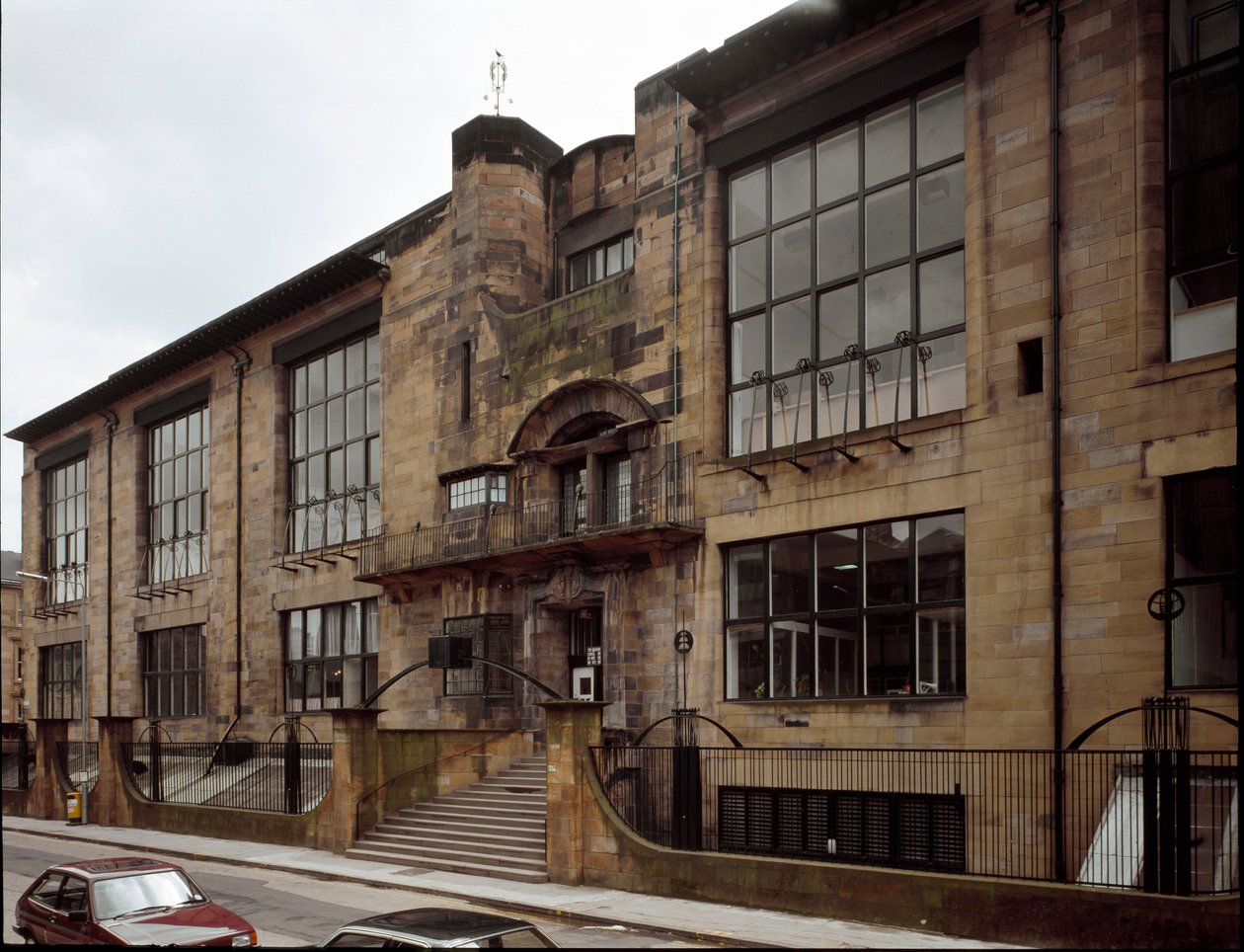 View of the School of Fine Arts designed by Charles Rennie Mackintosh by Charles Rennie Mackintosh