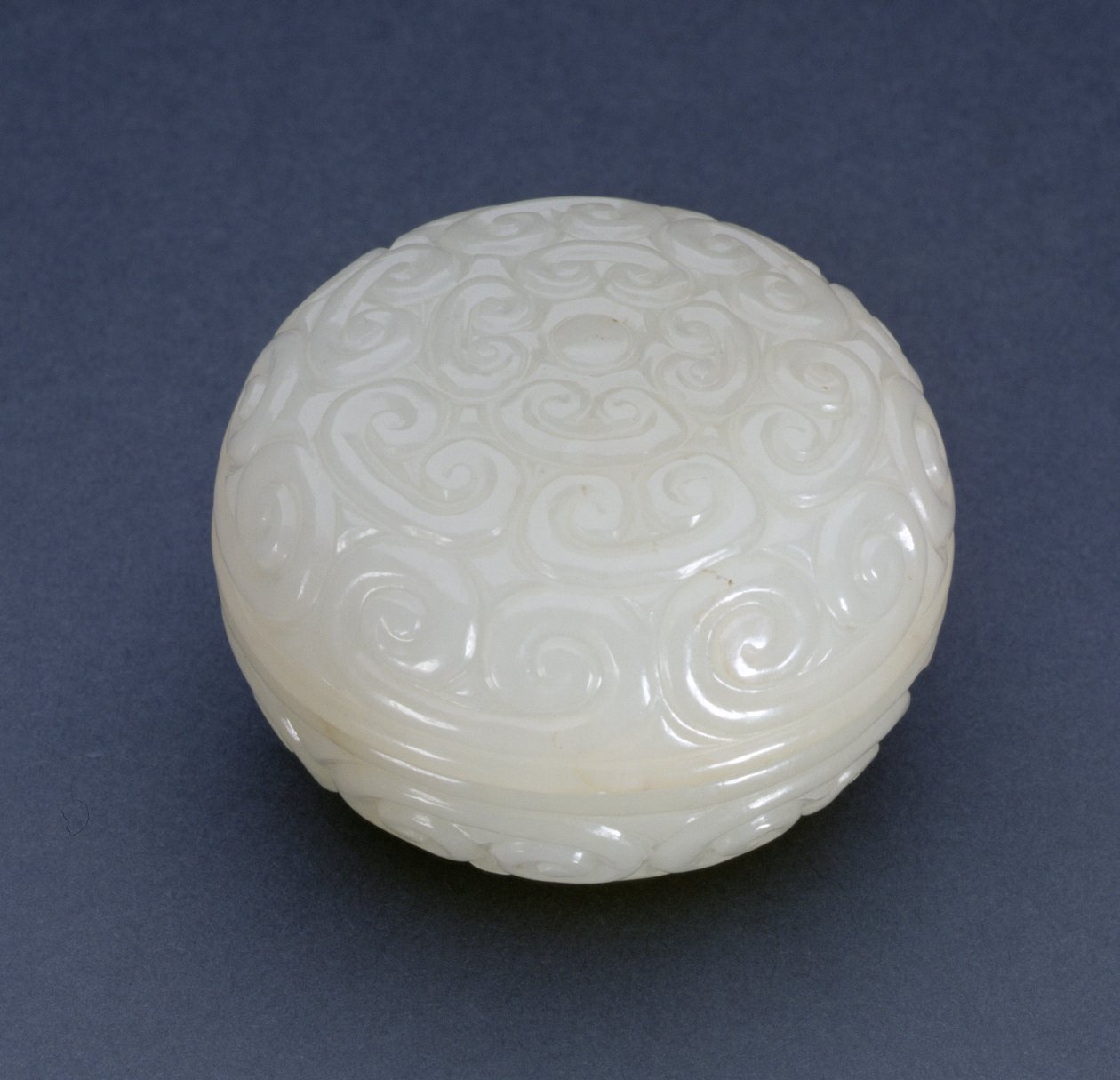 Circular Seal-Paste Box of Guri lacquer style with lingzhi scrolls, Ming dynasty by Chinese School