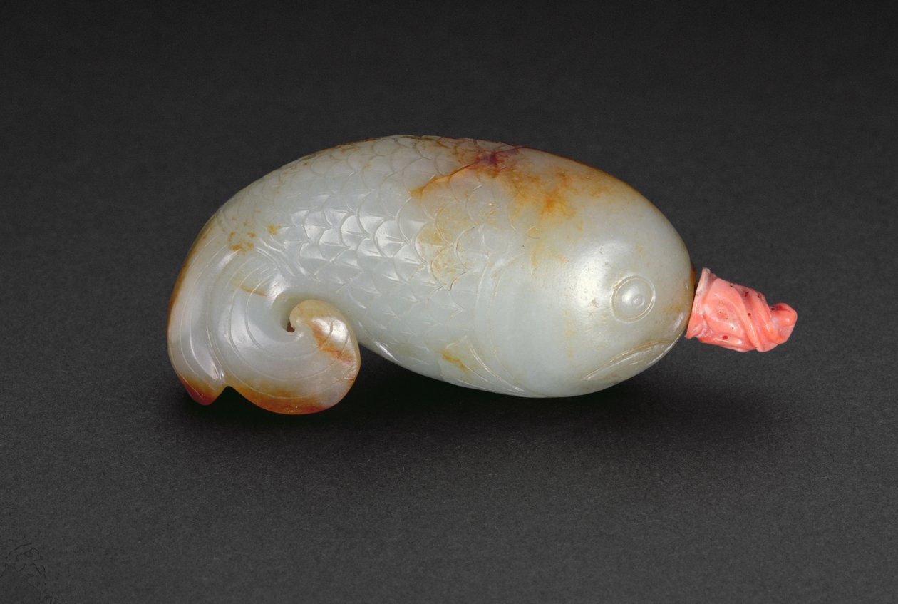 Snuff Bottle in the Form of a Fish with Curled Trefoil Tail by Chinese School