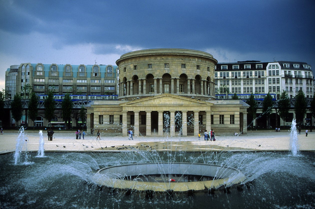 Architecture: view of the Rotunda de la Villette (Rotunda Ledoux) (1784-1789) made by architect Claude Nicolas Ledoux (1736-1806). Paris, Place Stalingrad by Claude Nicolas Ledoux