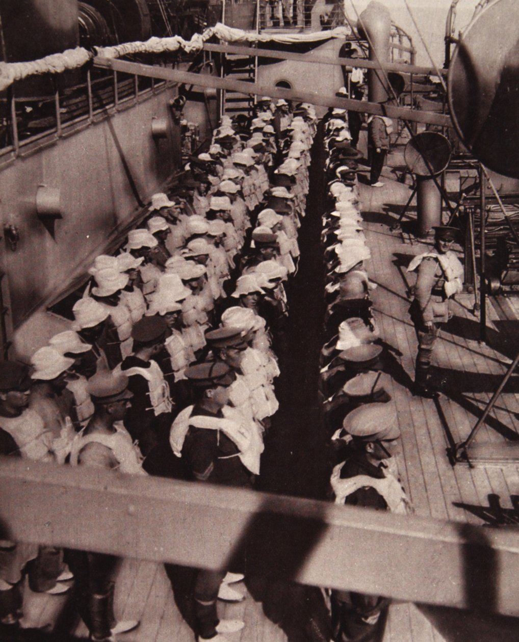 A wise precaution, despite our mastery of the sea: training troops to be ready by English Photographer
