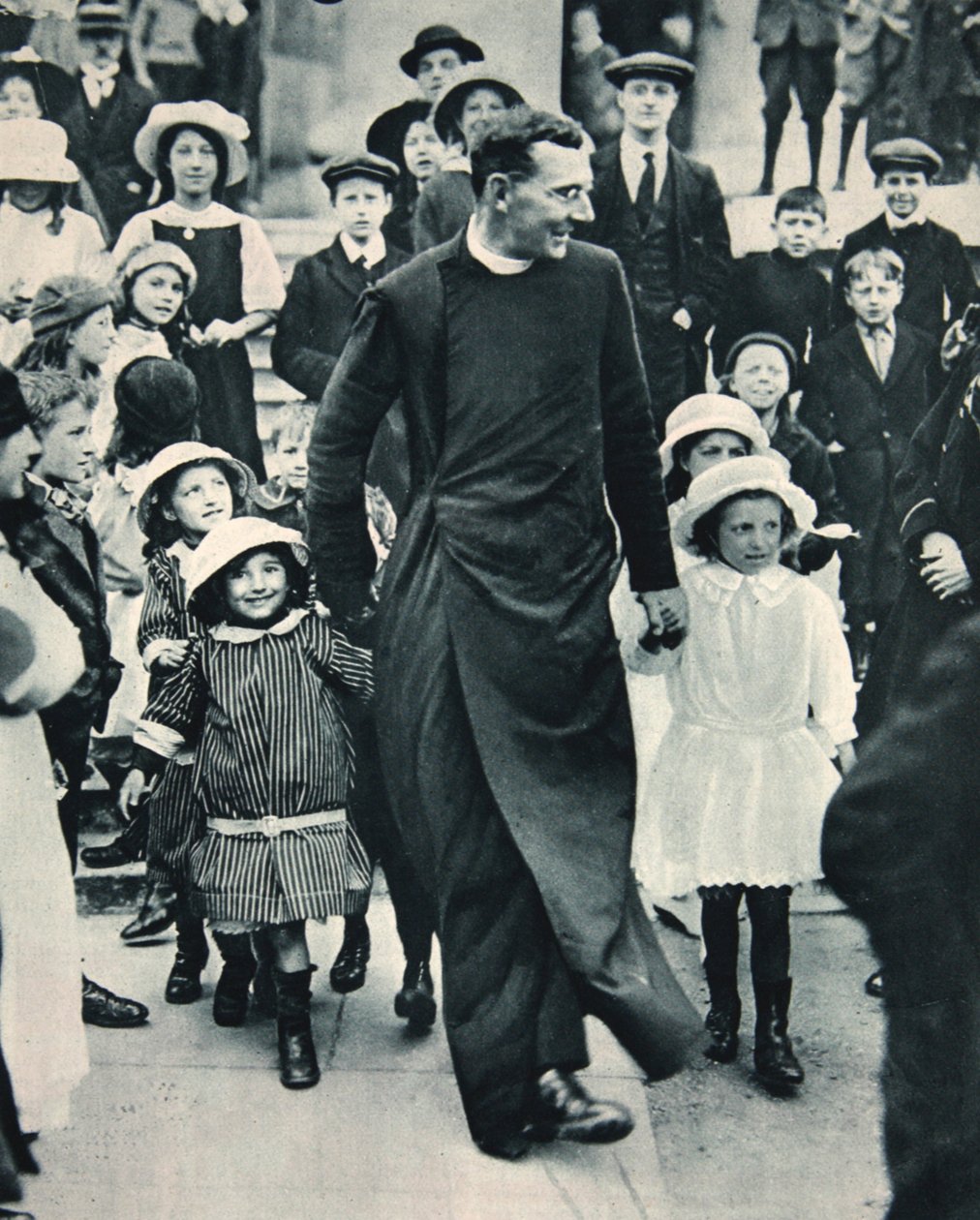 From the battlefield of St. Eloi to St. Pauls, Deptford: the Rev. E.N. Mellish, V.C., from The Illustrated War News, pub. 14th June 1916 by English Photographer
