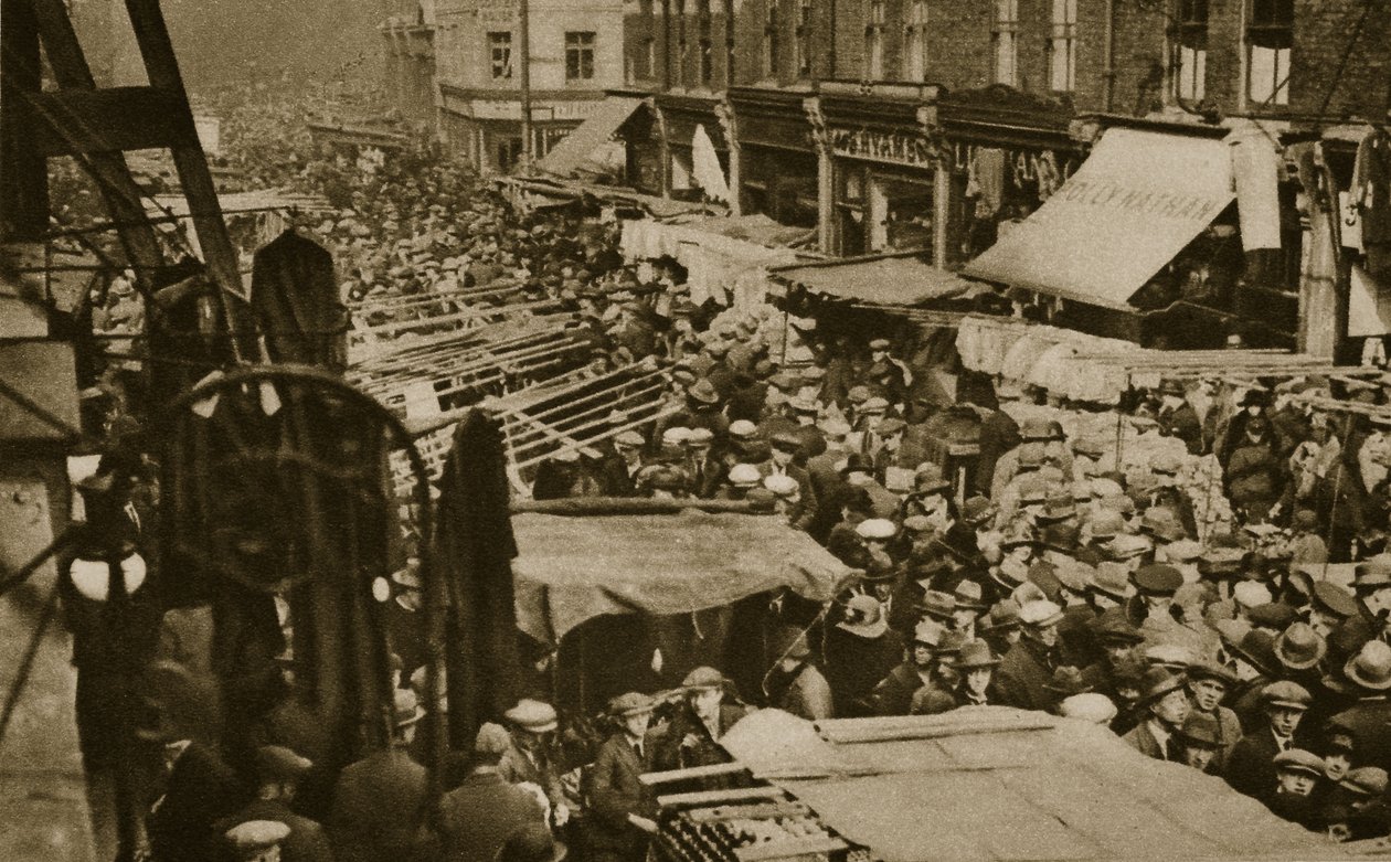 Petticoat Lane market on Middlesex Street by English Photographer