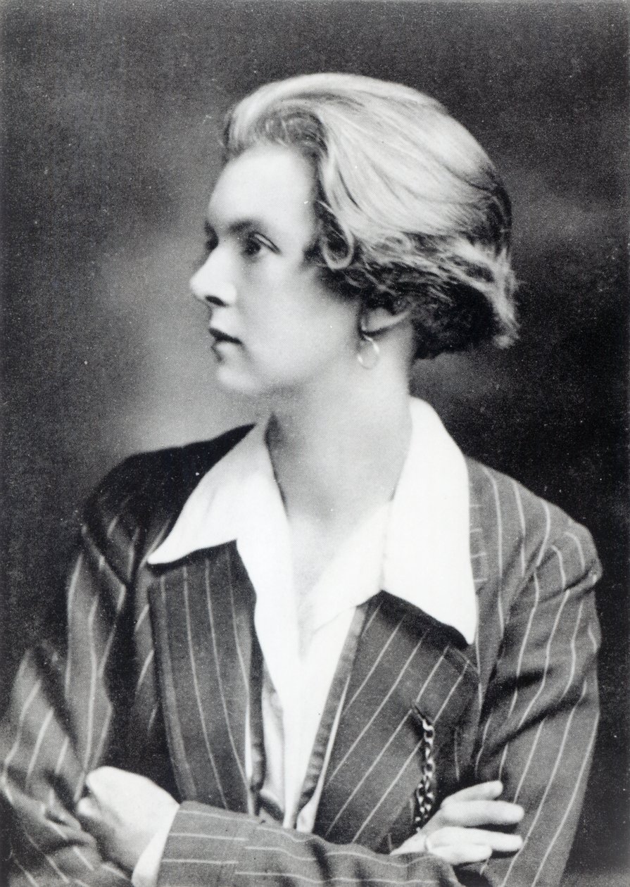 Una Vincenzo, Lady Troubridge by English Photographer