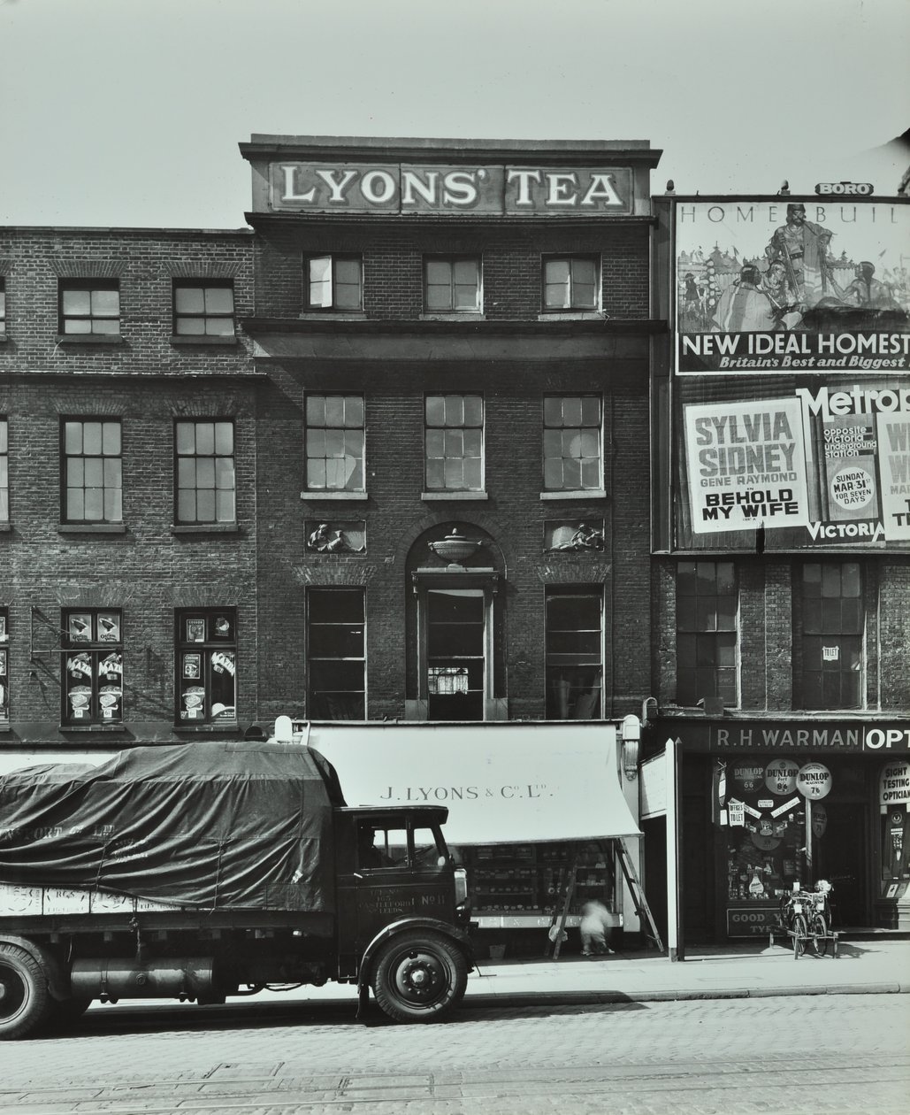 Lyons Coffee House, 7 Blackfriars Road, 1935 by English Photographer