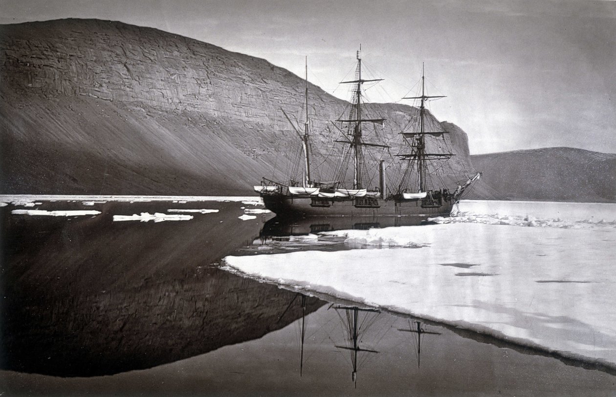 North Pole: Stopped by the ice off cape Prescott - in 