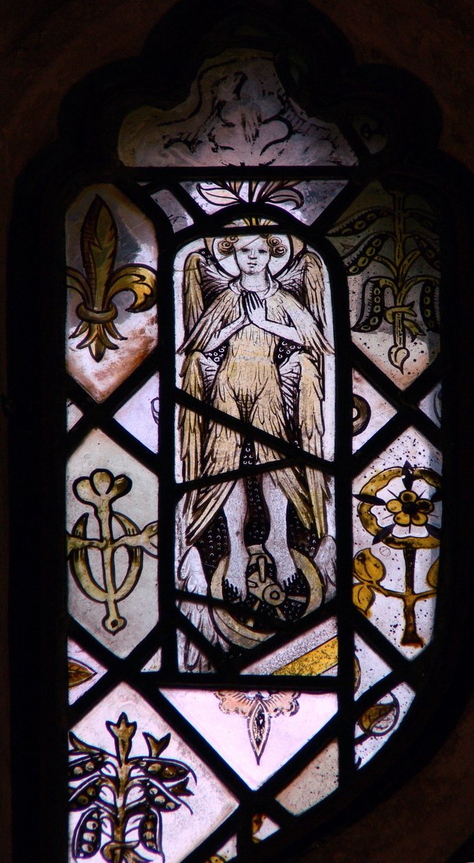 Window w3 depicting an angel by English School
