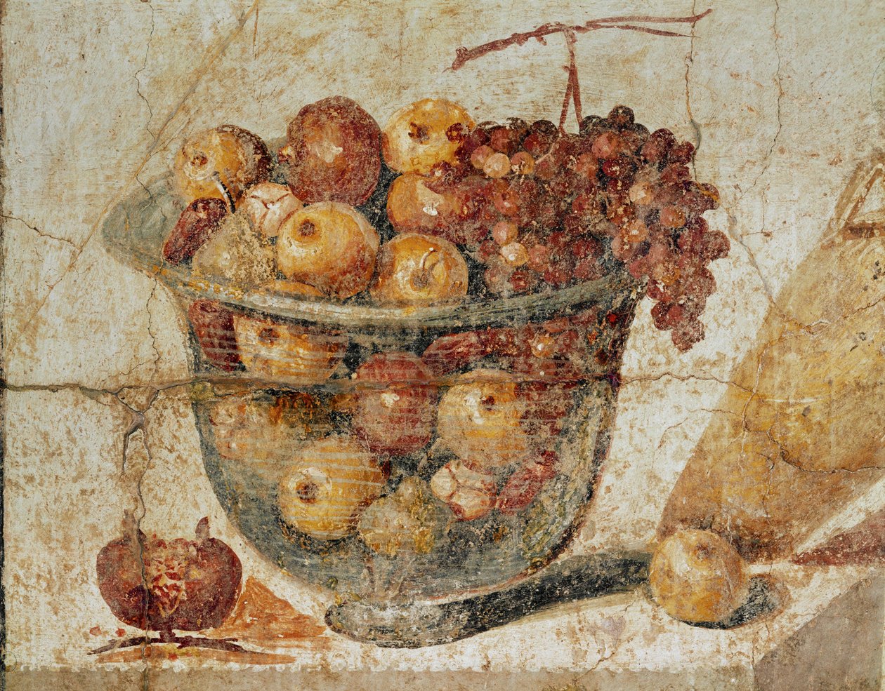 Glass bowl with fruit by Erich Lessing