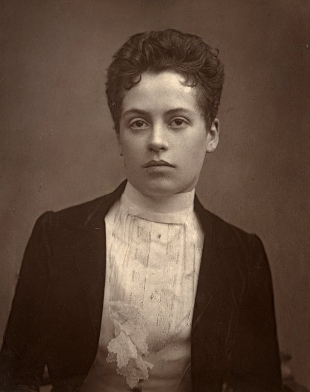 Clo Graves, Irish author and playwright by Ernest Barraud