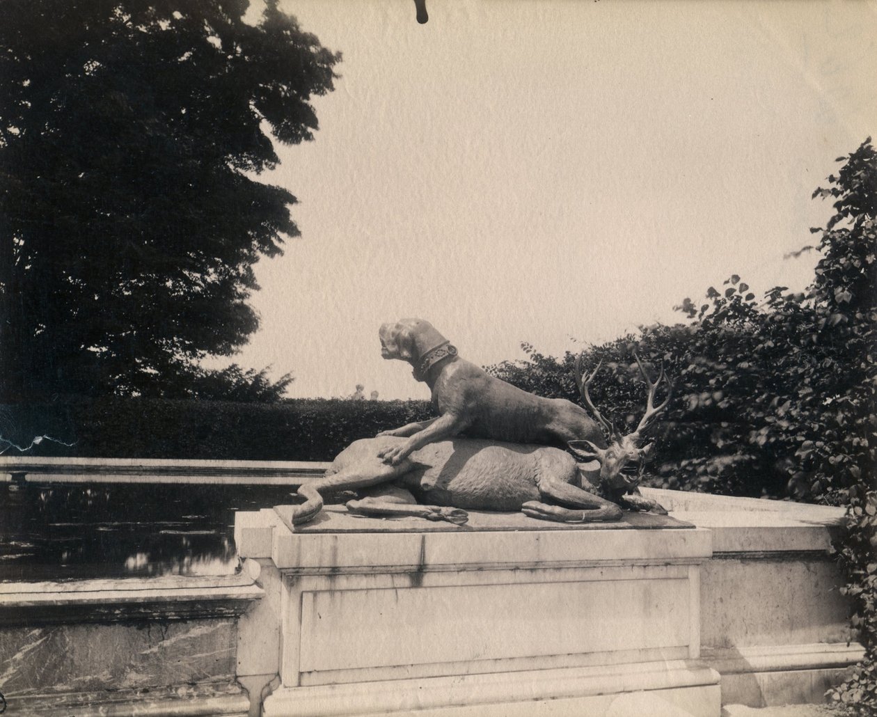 Fontaine du Point du Jour, Versailles by Eugène Atget