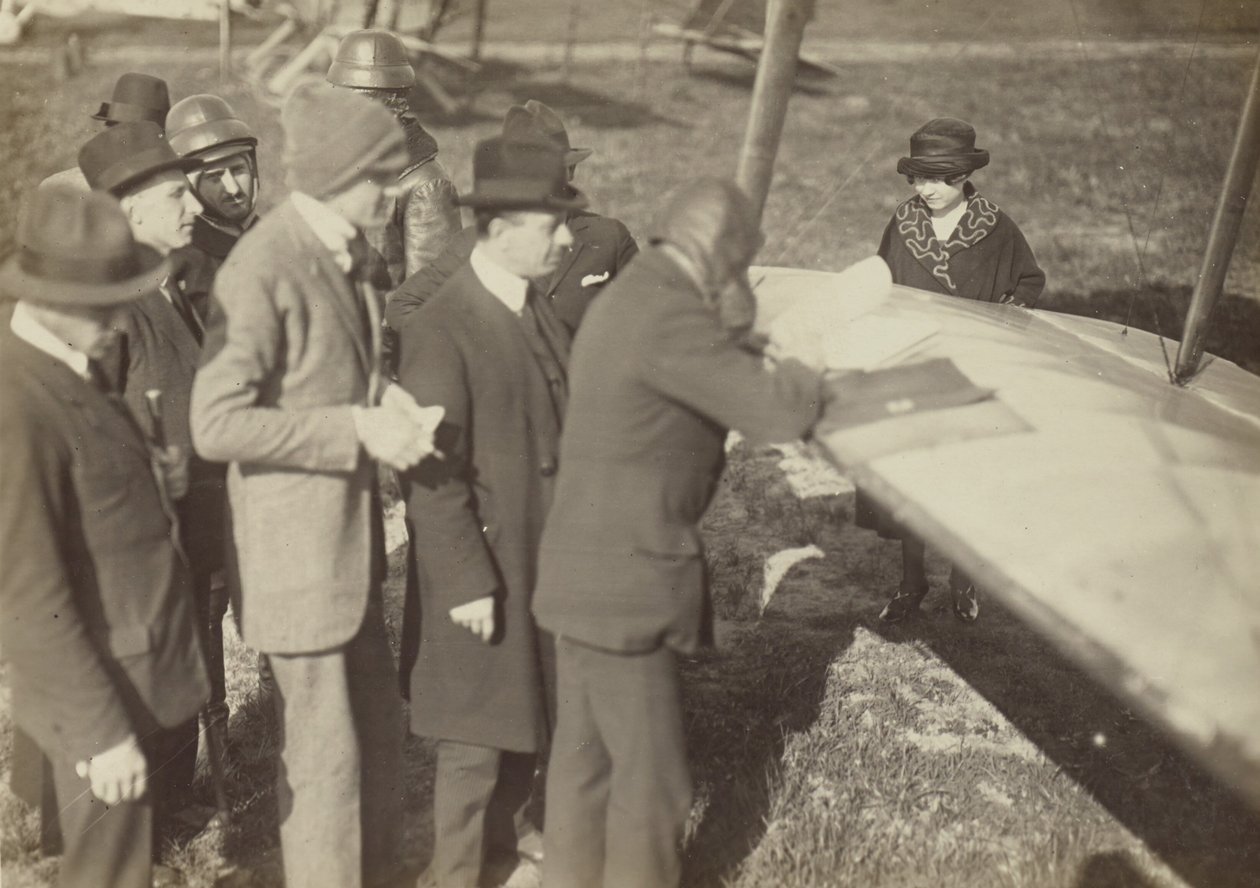 Group around the Edge of a Wing of a Caproni Ca. 3 (Airplane) by Fedele Azari