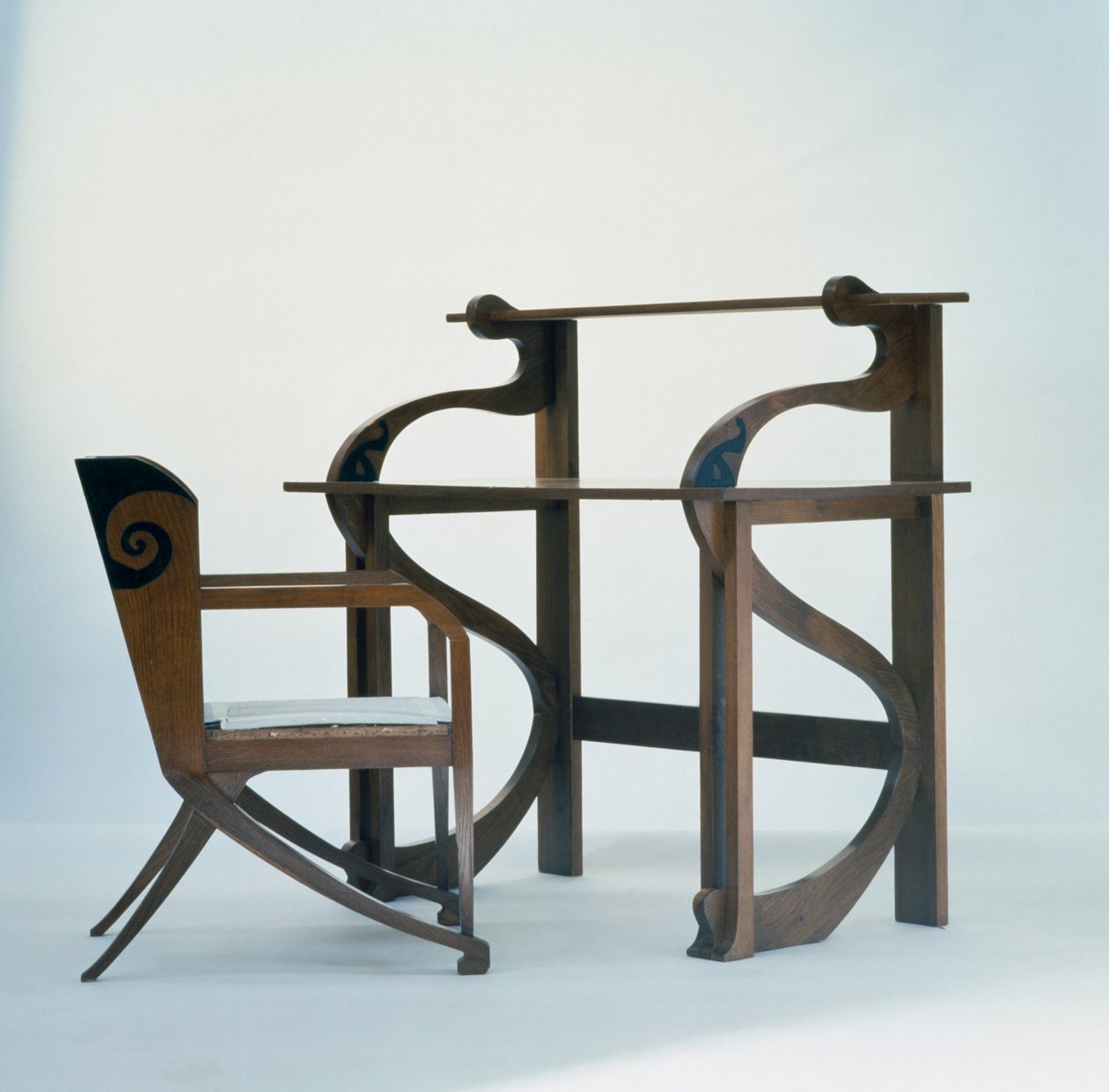 Writing Desk with Chair by Federico Tesio