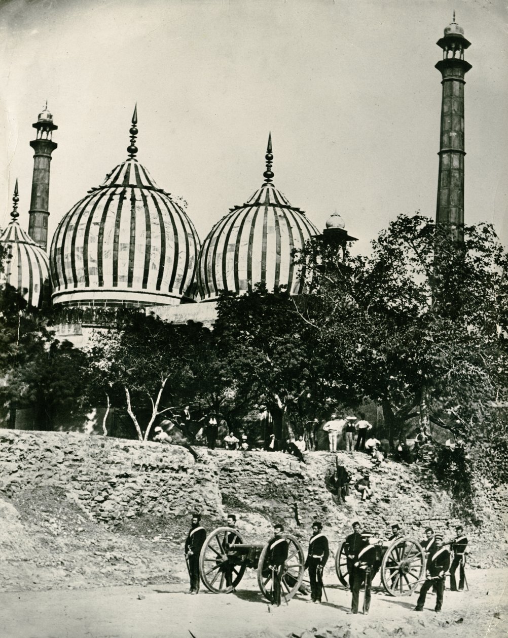 Zinat-ul-masjid, Delhi by Felice Beato