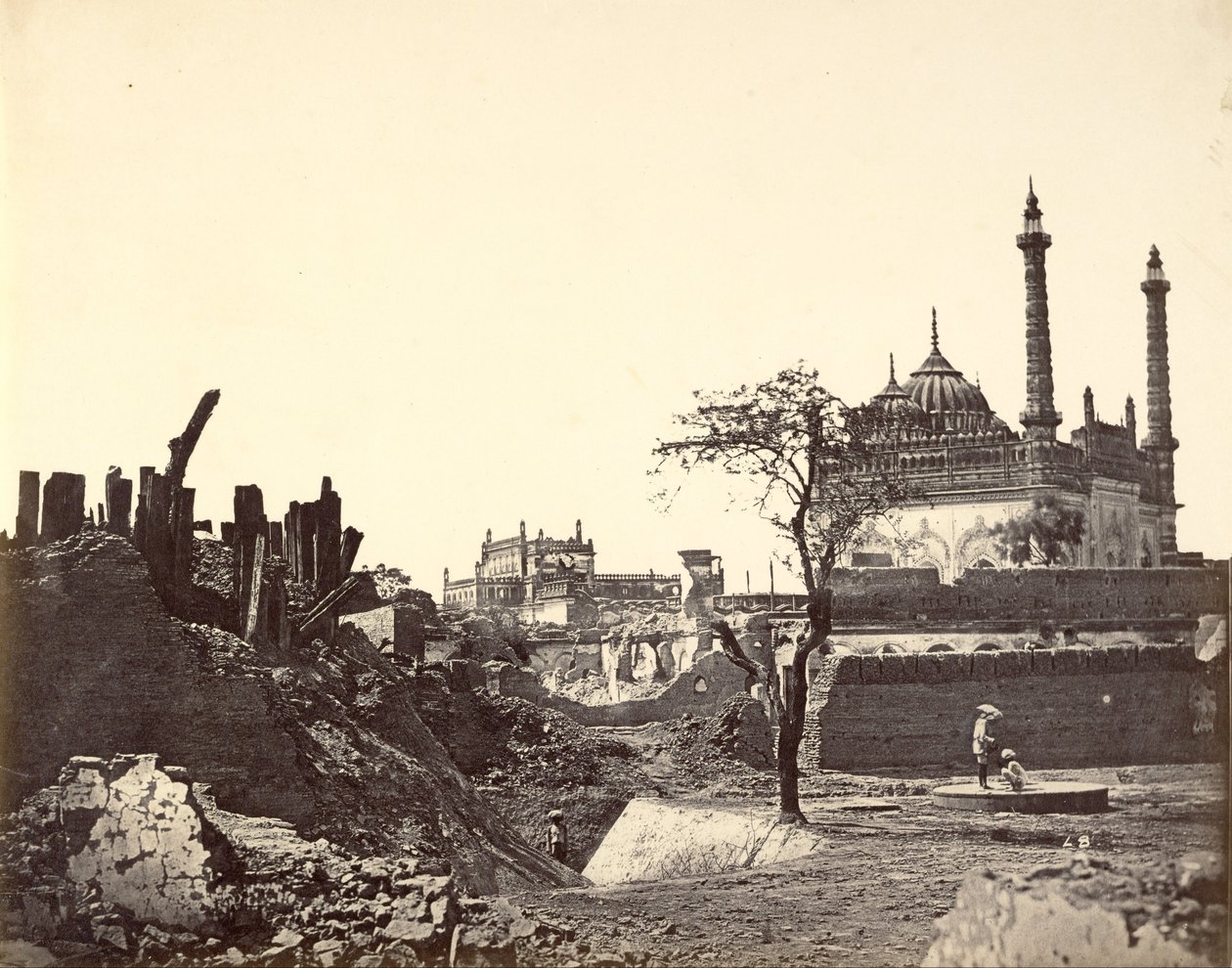 Battery near the Begum Kotie. Second Attack of Sir Colin Campbell in March, 1858 by Felice Beato