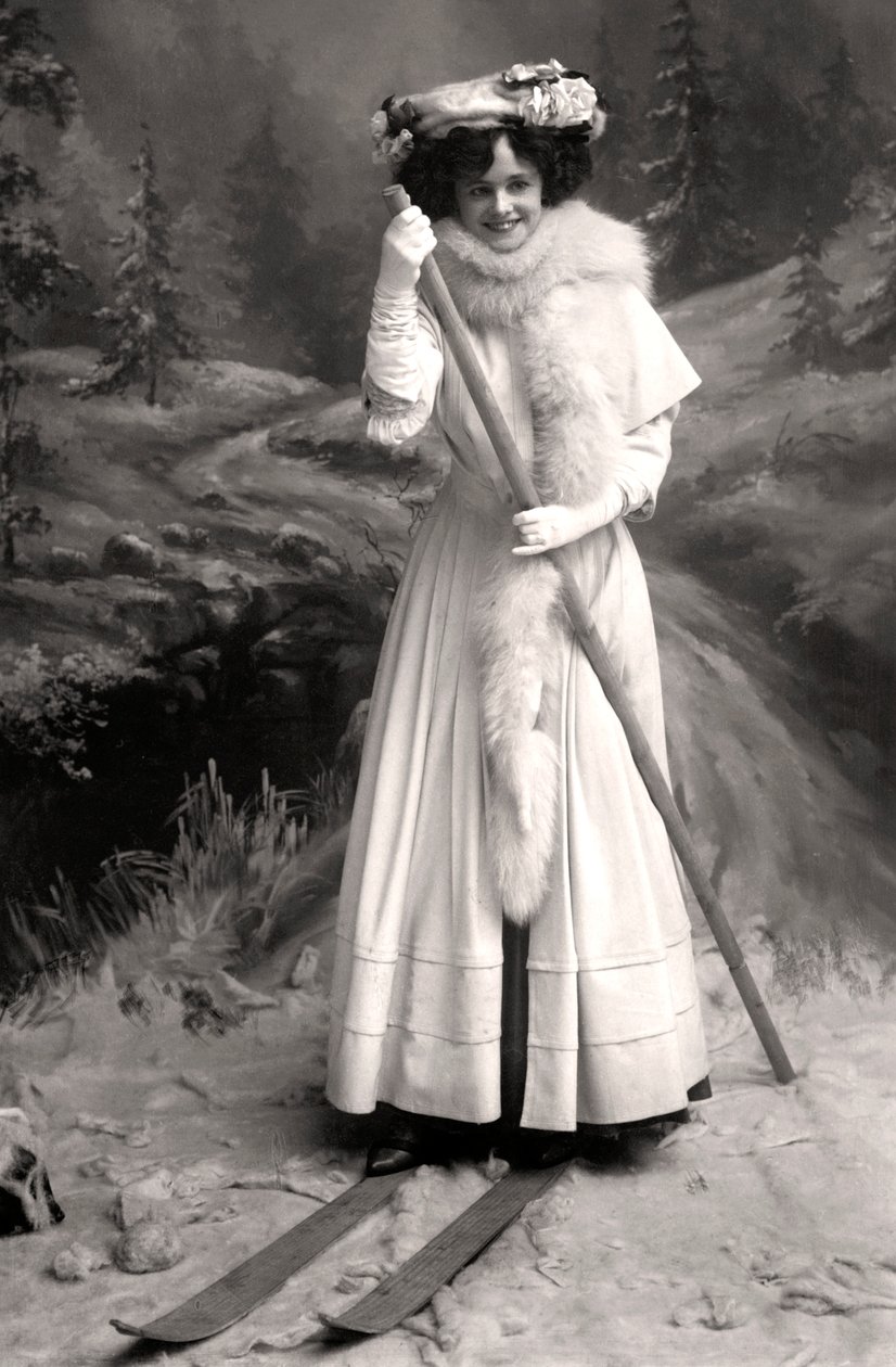 Gertie Millar, English Actress by Foulsham and Banfield