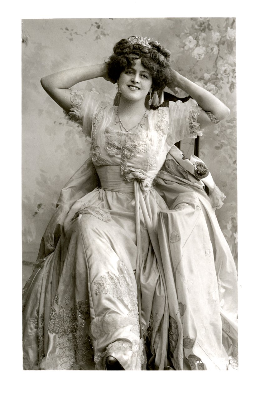 Marie Studholme, English actress, 1900s by Foulsham and Banfield