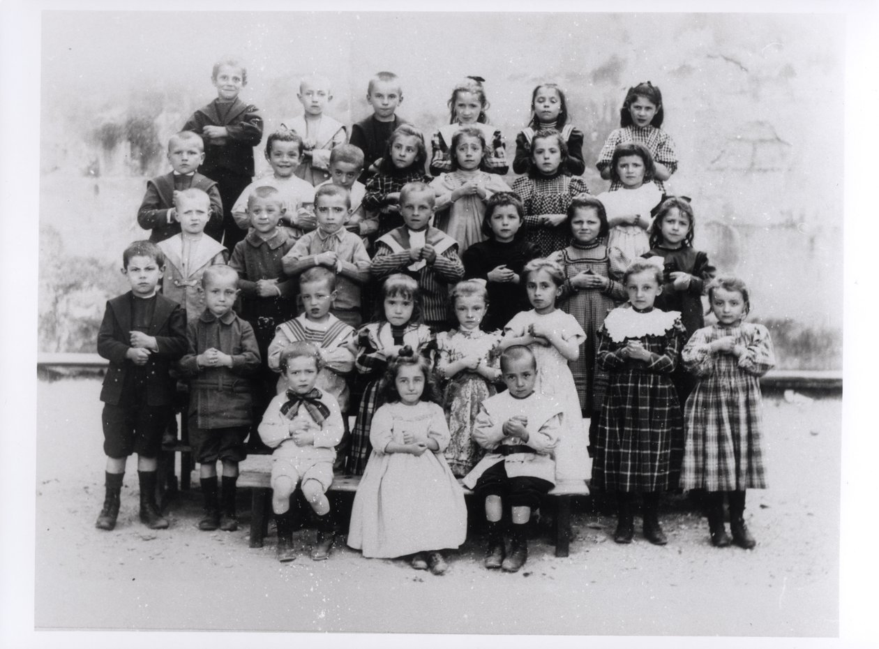 Children playing an educational game by French Photographer
