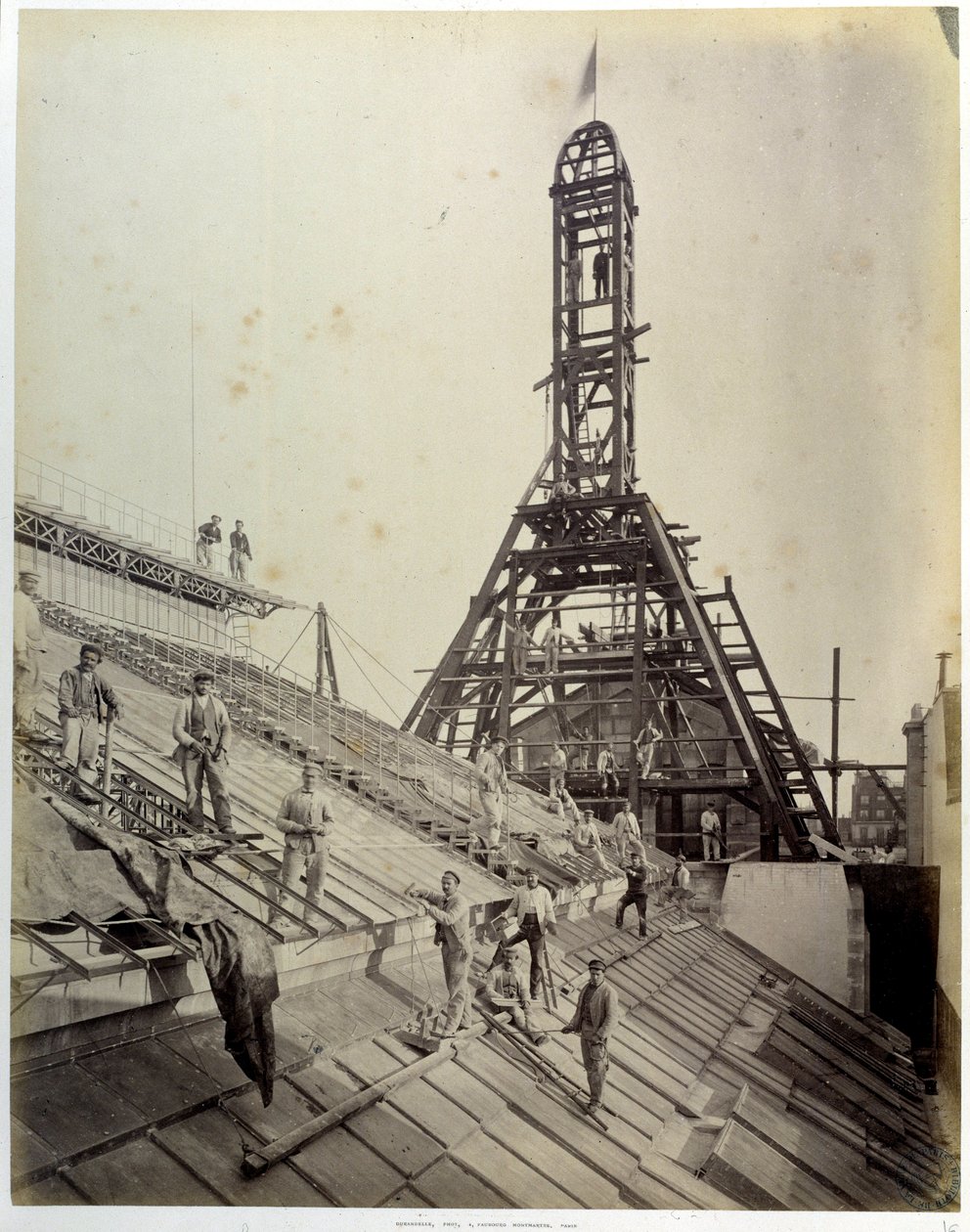 Construction of the Paris National Discount Counter by French Photographer