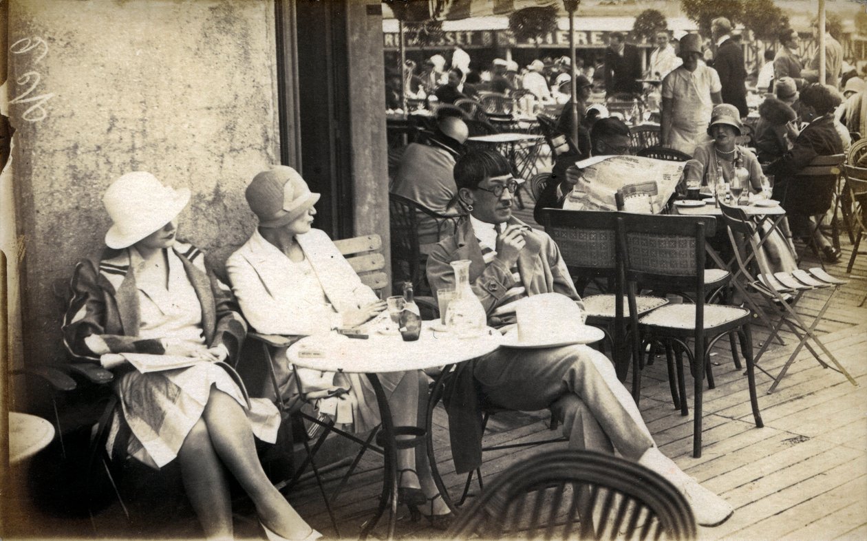 The Paris of the Artists at the Beautiful Time: The Painter Tsuguharu-Leonard Foujita by French Photographer