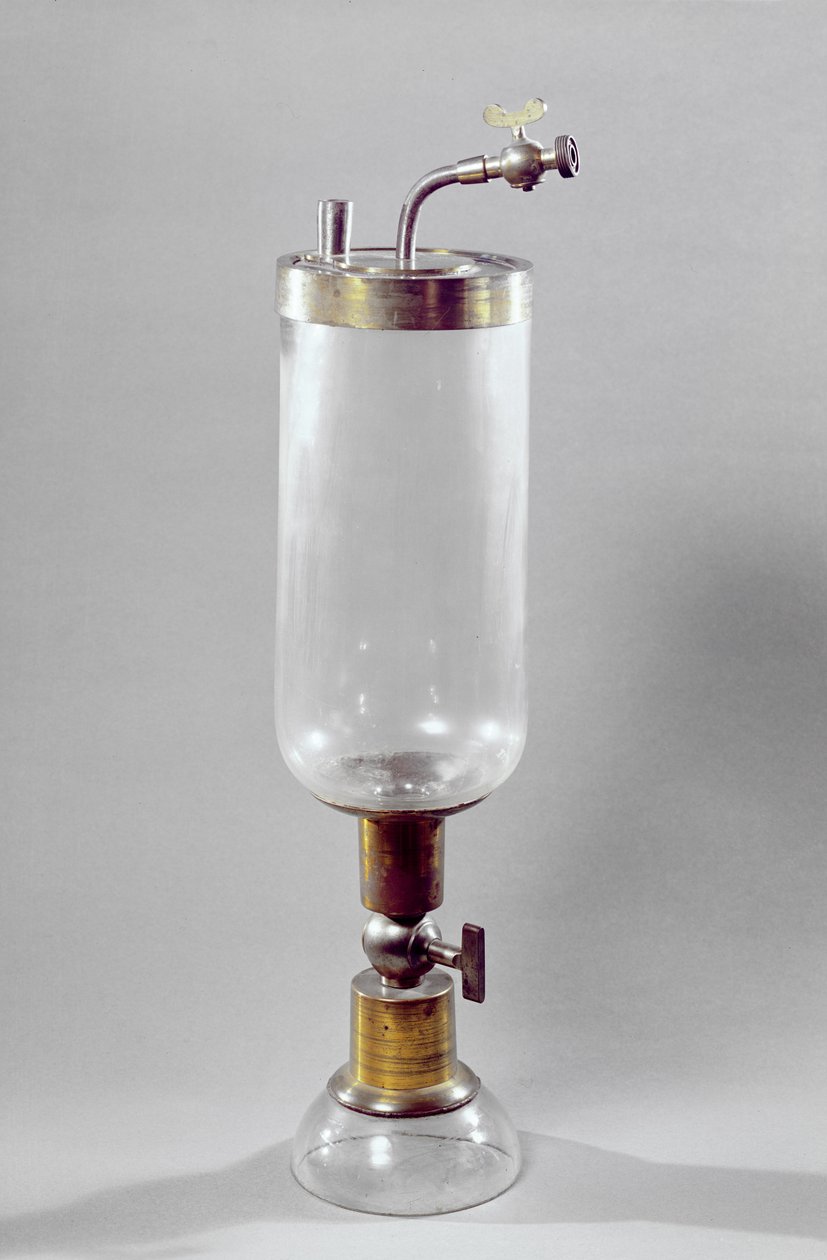 Apparatus for studying gas, designed by Antoine Laurent de Lavoisier by French School