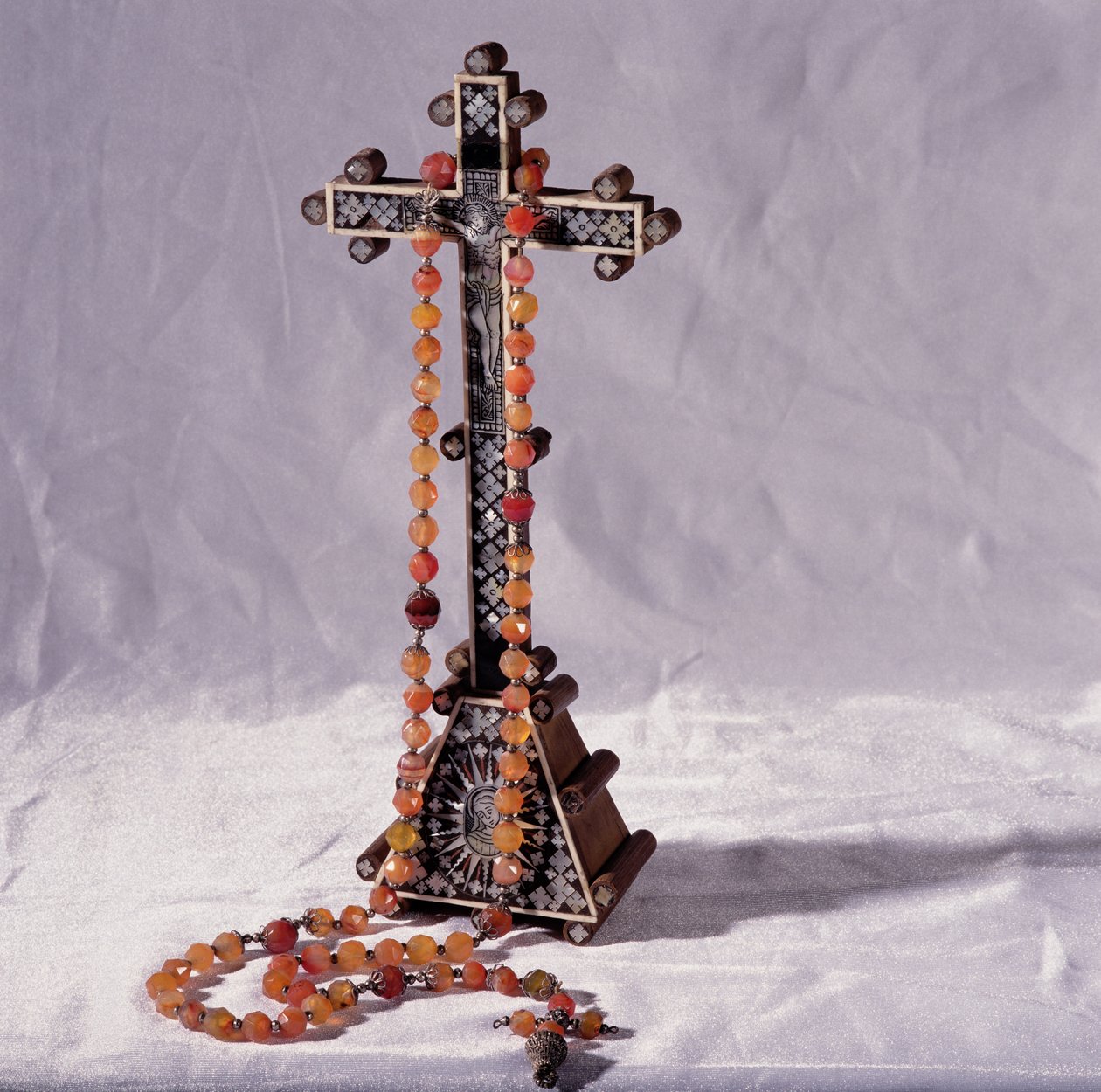 Crucifix and rosary said to have belonged to Mary Queen of Scots by French School