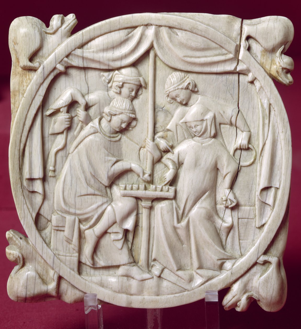 Mirror case depicting a game of chess, c.1300 by French School