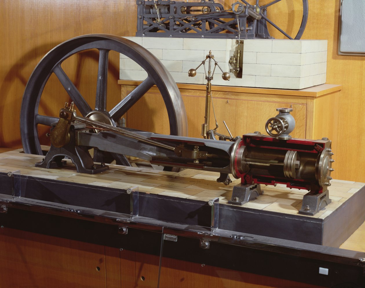 Reconstruction of the Steam Engine Invented by George Henry Corliss by French School