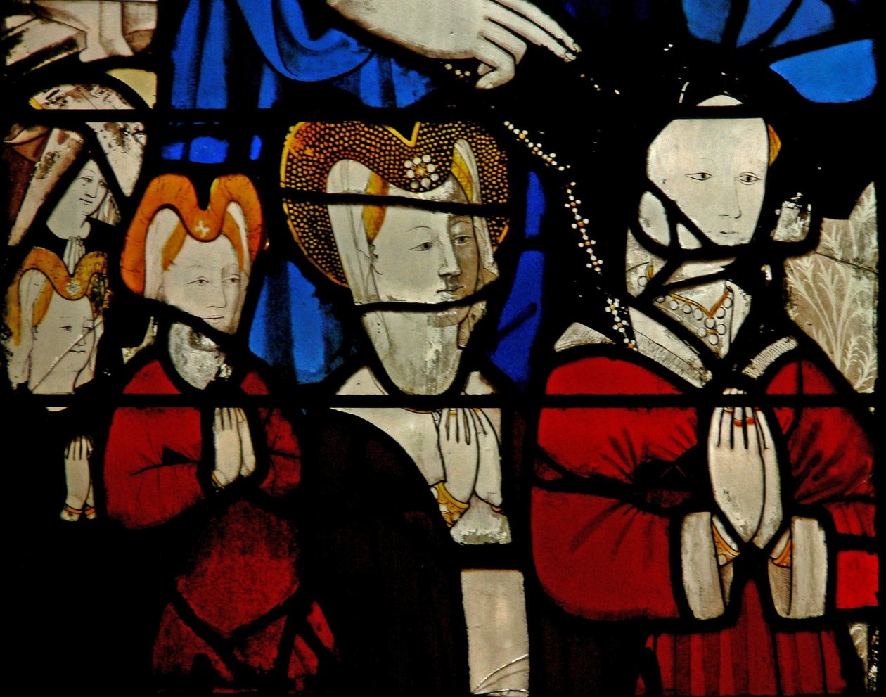 Window depicting a donor - Isabeau Le Tailleur and family by French School