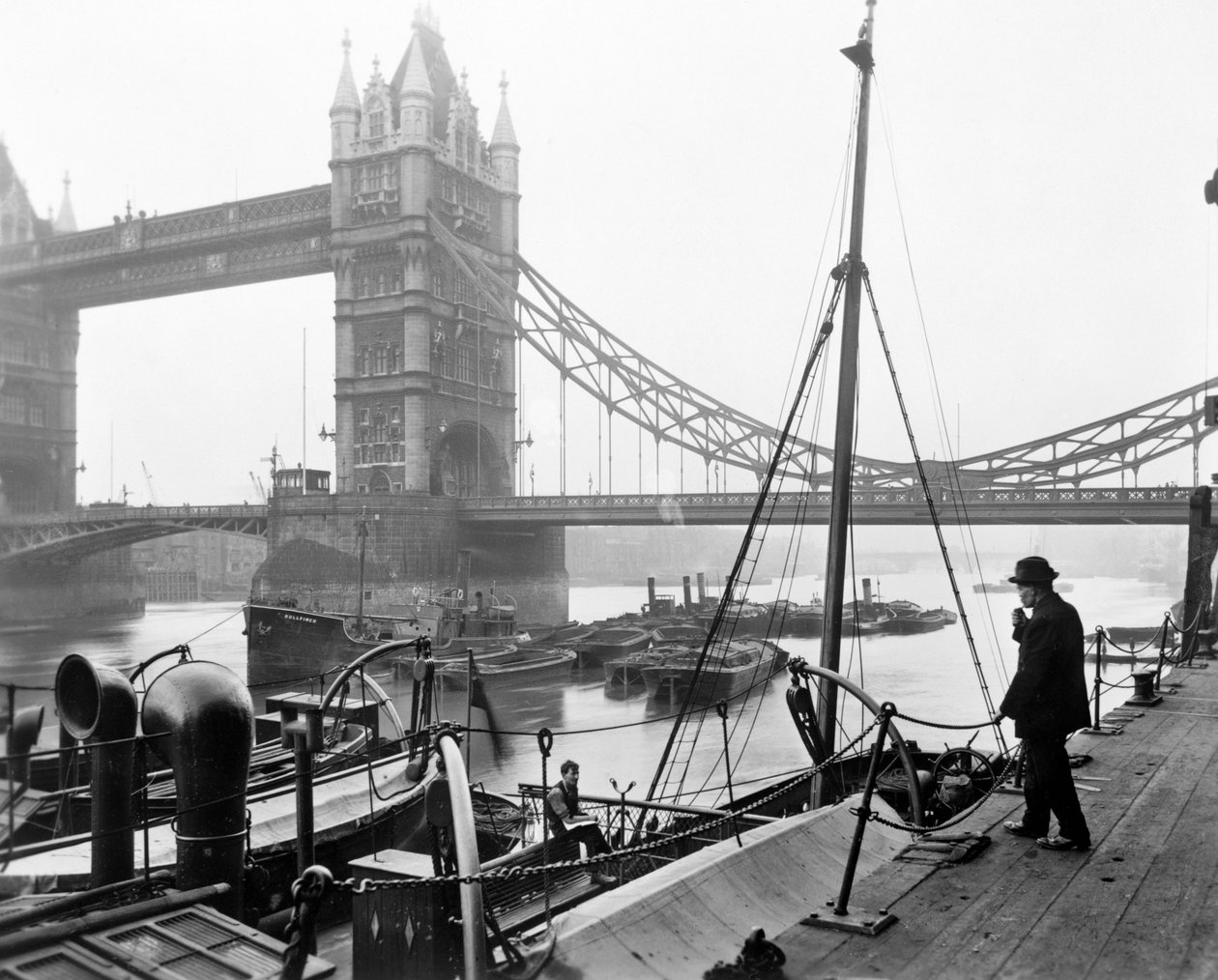 Tower Bridge, Stepney, Tower Hamlets, London by George Davison Reid