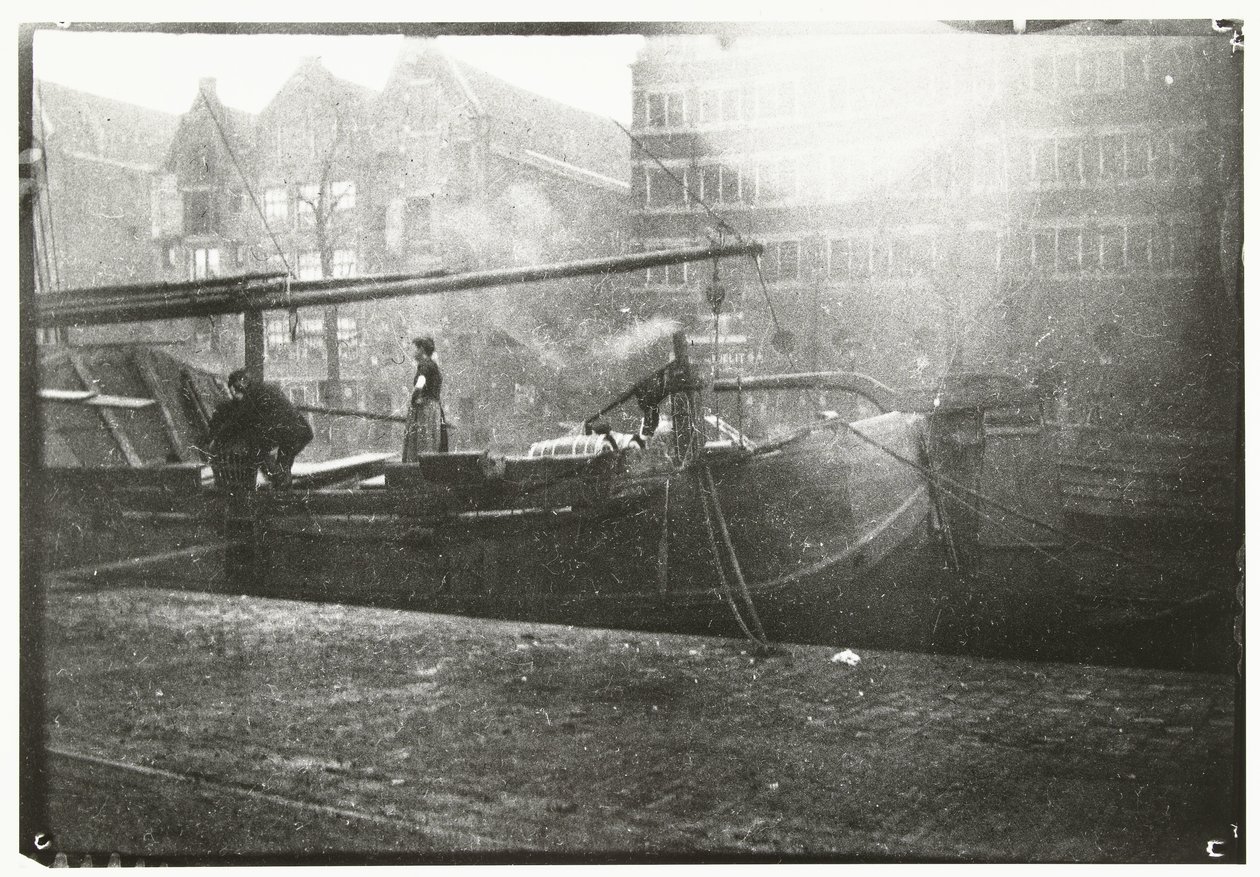 Government Warehouses on the Brouwersgracht in Amsterdam by George Hendrik Breitner