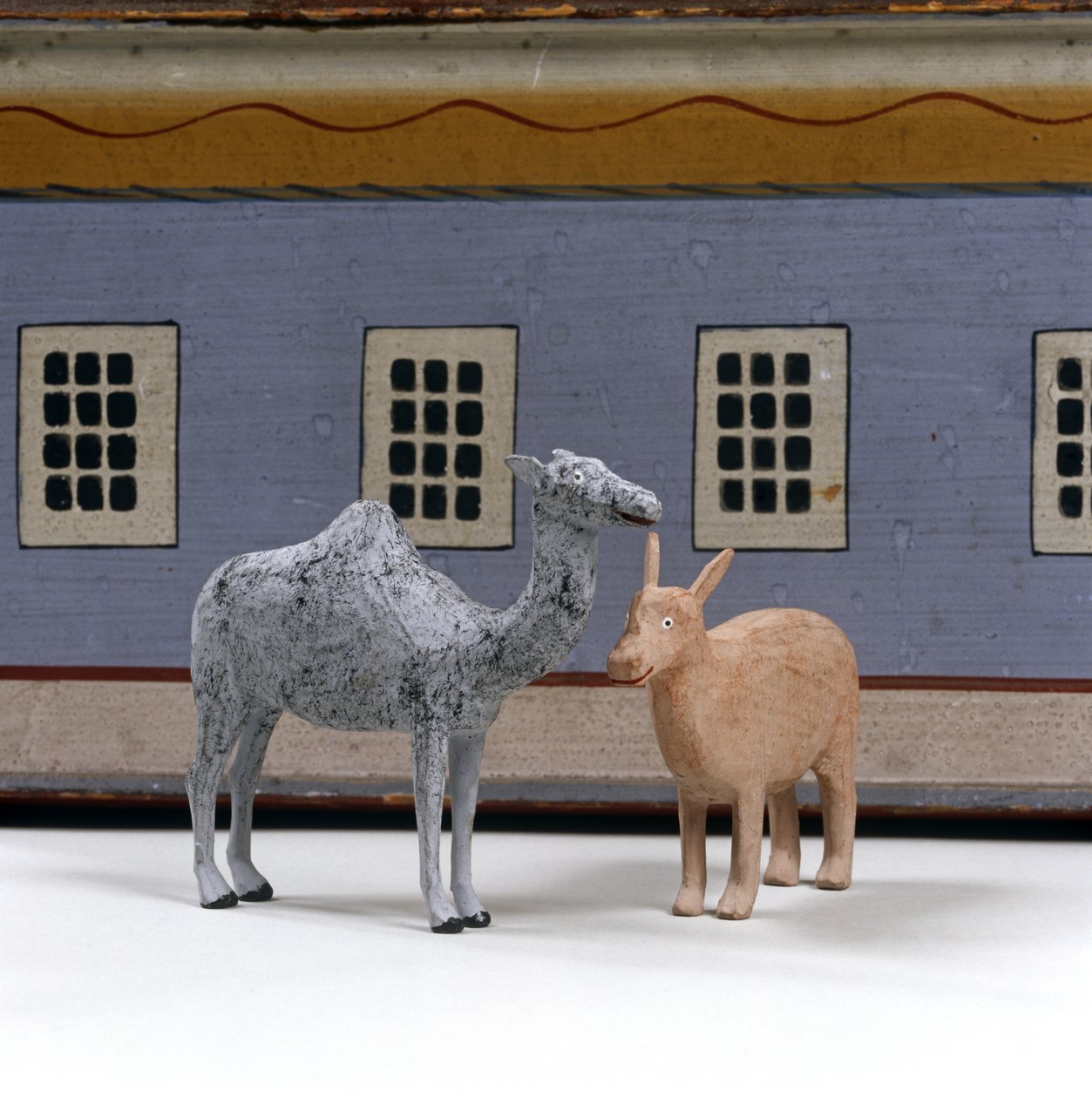Camel and rhino in front of Noah