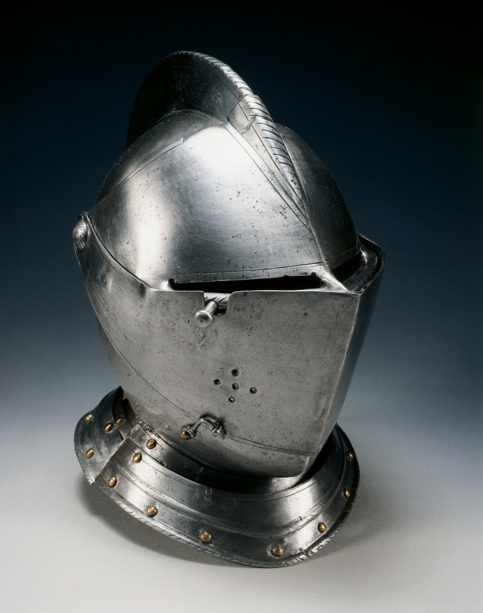Close helmet for the field by German School
